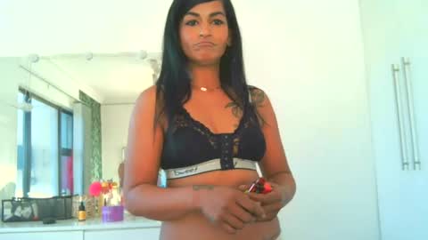 Snapshot of indiansavage1 chatting on 06.19.26 rani online show from 06.19.26