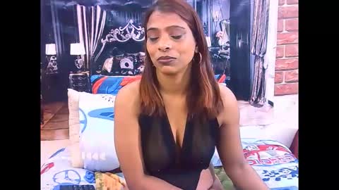 indiansexyass4u2luv online show from 05.06.26
