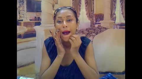 Snapshot of indiansexybutt4u2luv chatting on 02.12.26 indiansexybutt4u2luv online show from 02.12.26