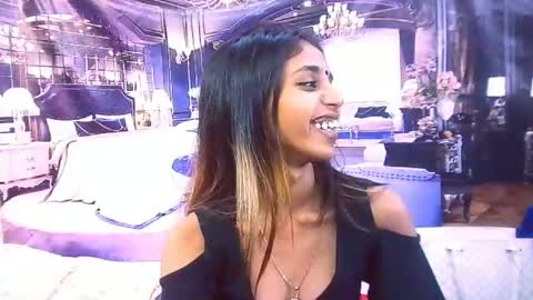 indiansexyslender4u2luv online show from 11.30.25