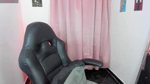 Snapshot of indra_cam chatting on 02.04.26 Diana online show from 02.04.26