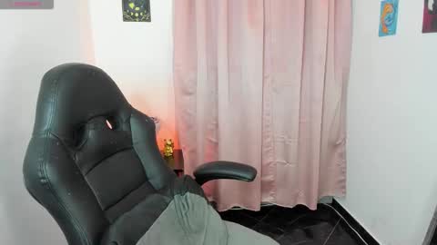 Snapshot of indra_cam chatting on 02.05.26 Diana online show from 02.05.26