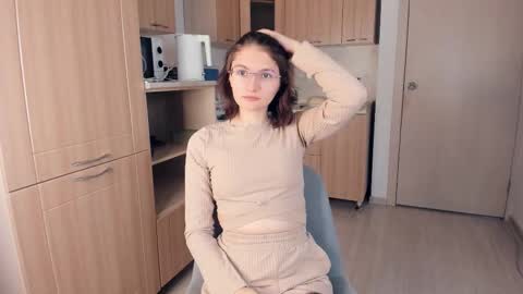 Kira online show from 11.13.25