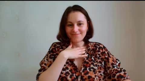 Snapshot of inessa_beauty chatting on 07.14.26 Inessa online show from 07.14.26