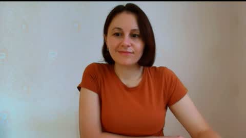 Snapshot of inessa_beauty chatting on 07.27.26 Inessa online show from 07.27.26