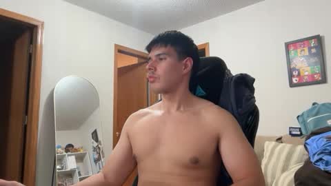 Snapshot of infamouslucas chatting on 11.12.25 Lucas online show from 11.12.25