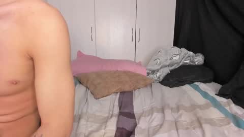 Snapshot of infinitesex2 chatting on 01.07.25 Samantha and chris online show from 01.07.25