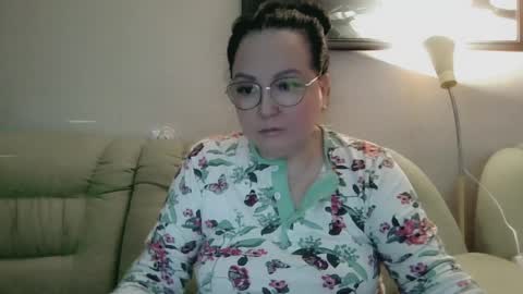 Snapshot of infinity_loveliness chatting on 04.09.26 Infinity online show from 04.09.26