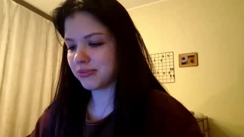 Mia online show from 03.05.26