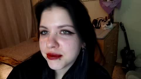 Mia online show from 04.19.26