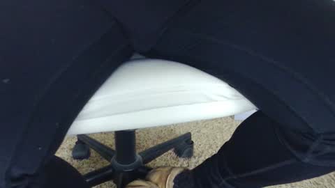 Hanging Out online show from 01.17.26