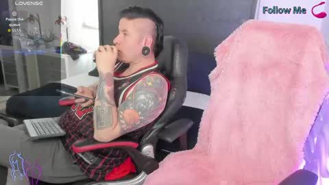 Snapshot of inkedsinners_ chatting on 06.04.26 inkedsinners_ online show from 06.04.26
