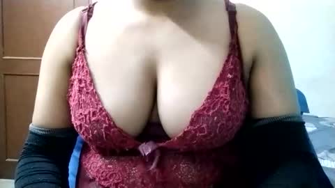 Snapshot of innocent_mannu chatting on 06.10.26 Innocent mannu online show from 06.10.26