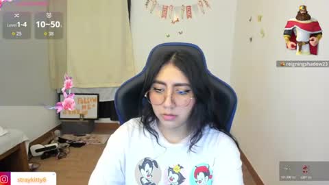 Luna        online show from 06.25.26