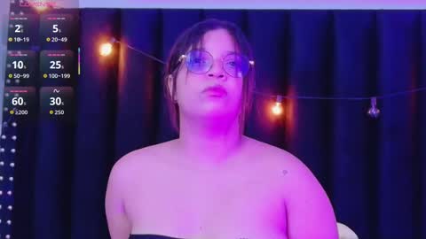 innocenthazel online show from 11.02.25