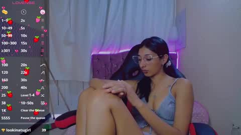 Snapshot of inocent_luna chatting on 12.26.24 Luna moon online show from 12.26.24