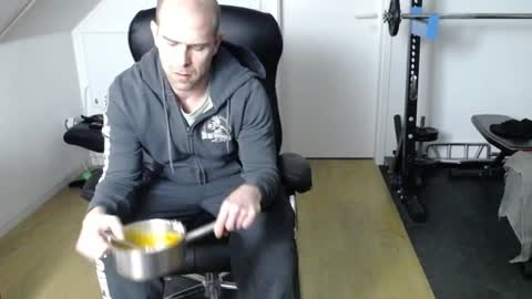 Snapshot of insanemaxxx chatting on 12.12.24 insanemaxxx online show from 12.12.24