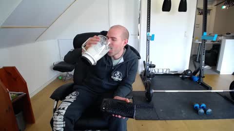 Snapshot of insanemaxxx chatting on 12.13.24 insanemaxxx online show from 12.13.24