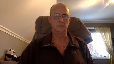 Snapshot of insignia20 chatting on 01.16.25 insignia20 online show from 01.16.25