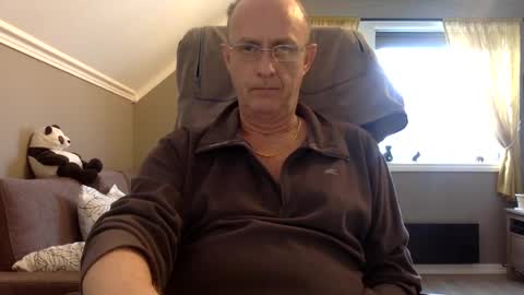 Snapshot of insignia20 chatting on 01.27.25 insignia20 online show from 01.27.25