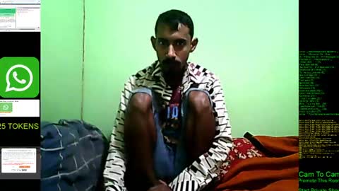 interne8famous online show from 12.08.24