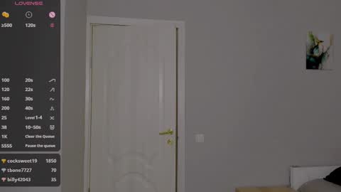 Bernadette  Join  online show from 02.18.25