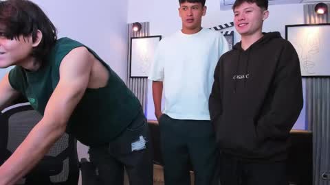 Damian Sam Jack Daniel and James online show from 03.12.25