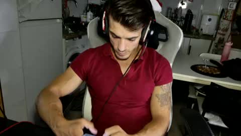 Paul online show from 07.12.26