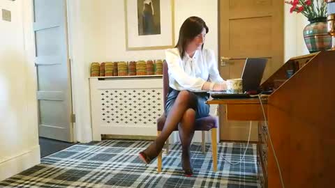 Irena Adler online show from 04.15.26