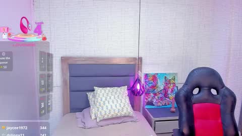 Snapshot of irenneblazer chatting on 02.24.26 I R E N N E online show from 02.24.26