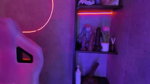 iriisfeitan online show from 03.20.26