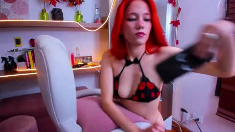    online show from 03.10.25