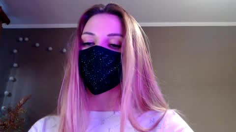 Lily online show from 04.15.26