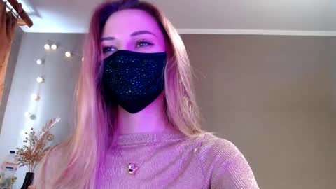 Snapshot of iris_lave chatting on 04.22.26 Lily online show from 04.22.26