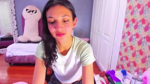 Iris online show from 01.25.25