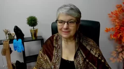 I R I S online show from 01.15.25