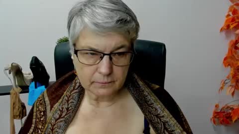 I R I S online show from 01.22.25