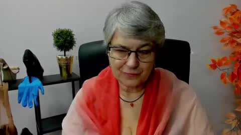 I R I S online show from 02.10.25