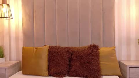 Iris  online show from 12.01.25