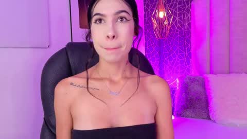 Iris  online show from 03.19.26