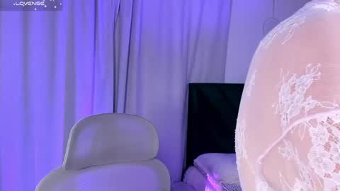 Snapshot of irismoira chatting on 04.17.26 Iris Moira online show from 04.17.26