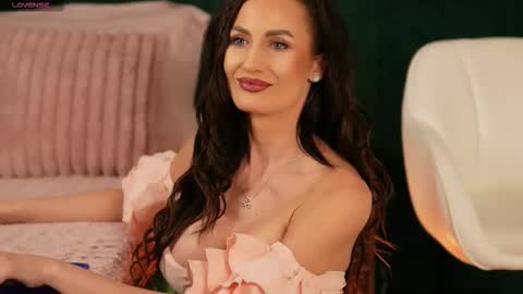 Snapshot of irisnightshade chatting on 10.17.25 Maria online show from 10.17.25