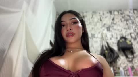 Snapshot of iriss_fox chatting on 04.26.26 iriss_fox online show from 04.26.26