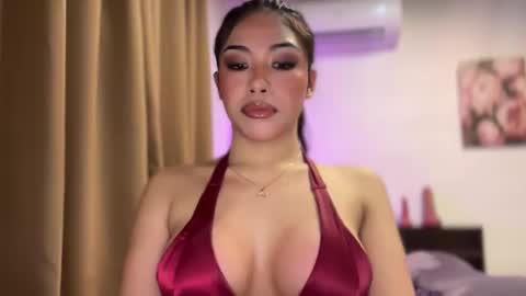 Snapshot of iriss_fox chatting on 05.19.26 iriss_fox online show from 05.19.26
