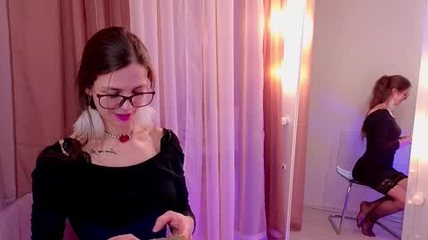 Im your queen Iriss online show from 01.28.25