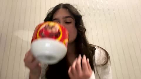 irisss31 online show from 02.25.25