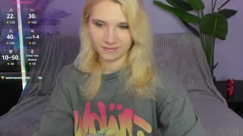 Snapshot of iron_adele chatting on 04.09.26 Iron Adele online show from 04.09.26