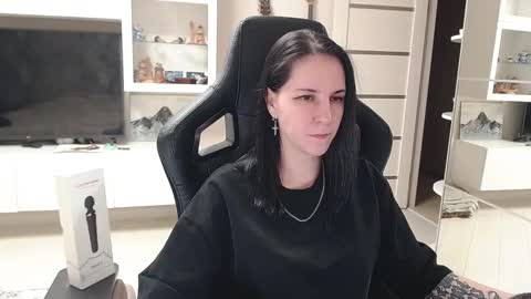 Snapshot of irwi_tomboy chatting on 01.29.25 Irwi Tomboy online show from 01.29.25