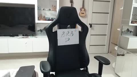 Snapshot of irwi_tomboy chatting on 01.31.25 Irwi Tomboy online show from 01.31.25