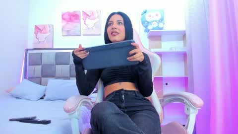 Snapshot of isa7_ chatting on 05.23.26 Isabella online show from 05.23.26